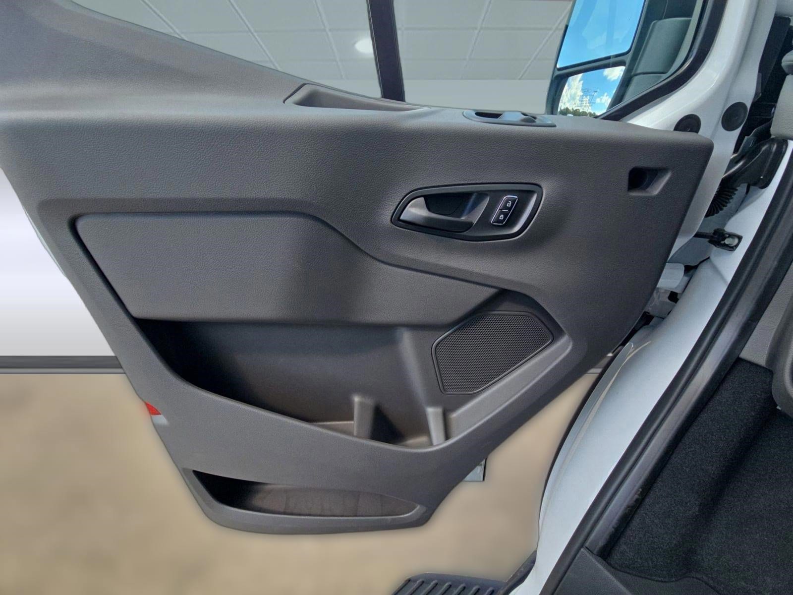 2025 Ford Transit Passenger Van XLT - Photo 16