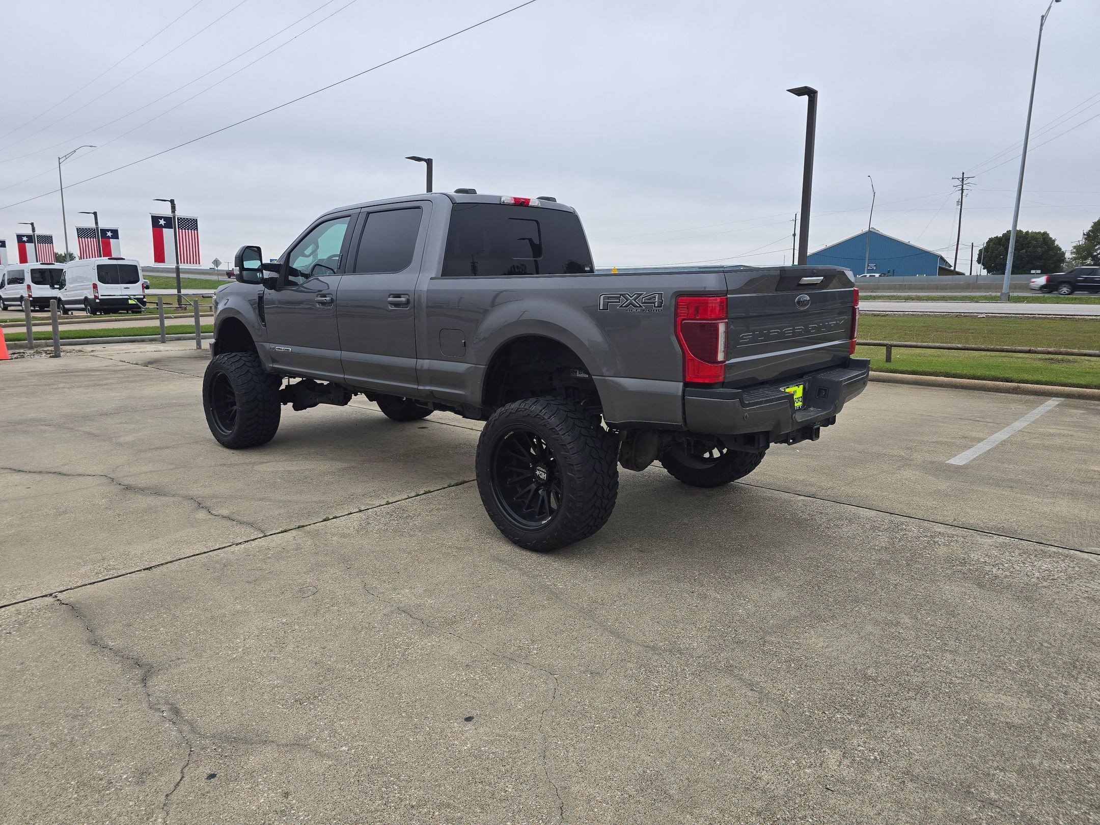 2021 Ford F-250 Lariat photo 3