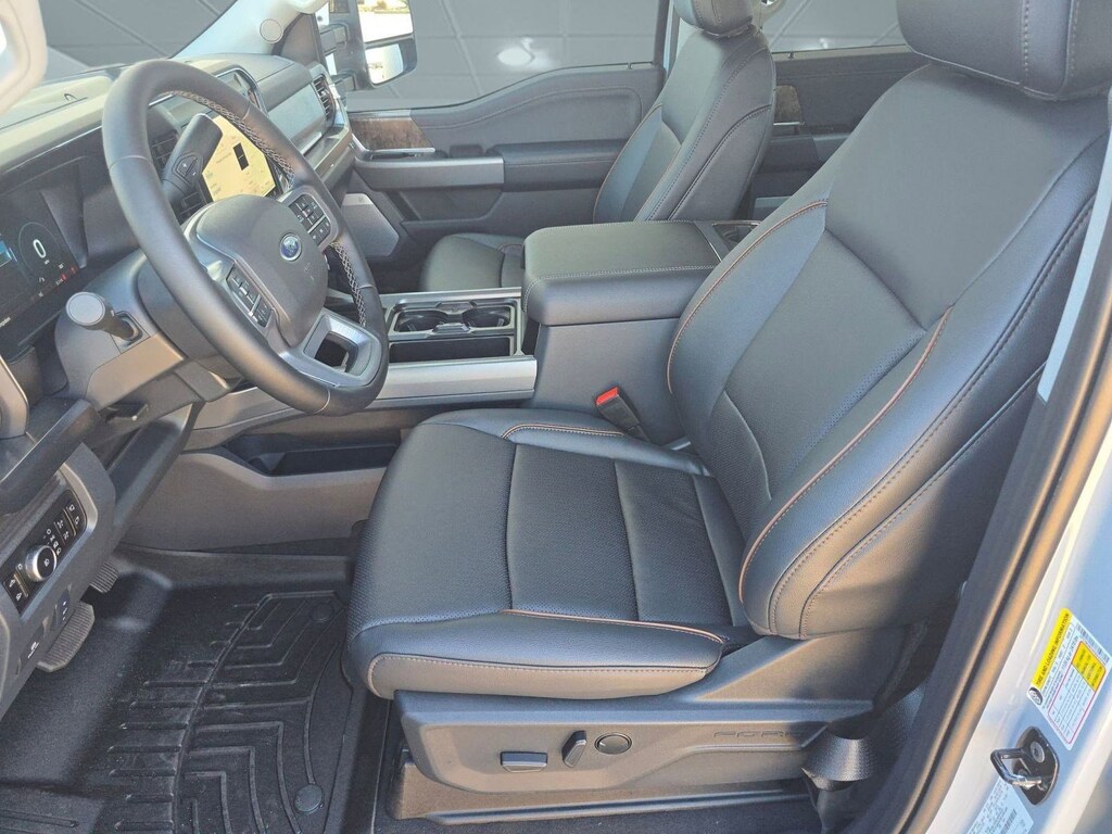 New 2026 Ford F-250 LARIAT Truck Crew Cab