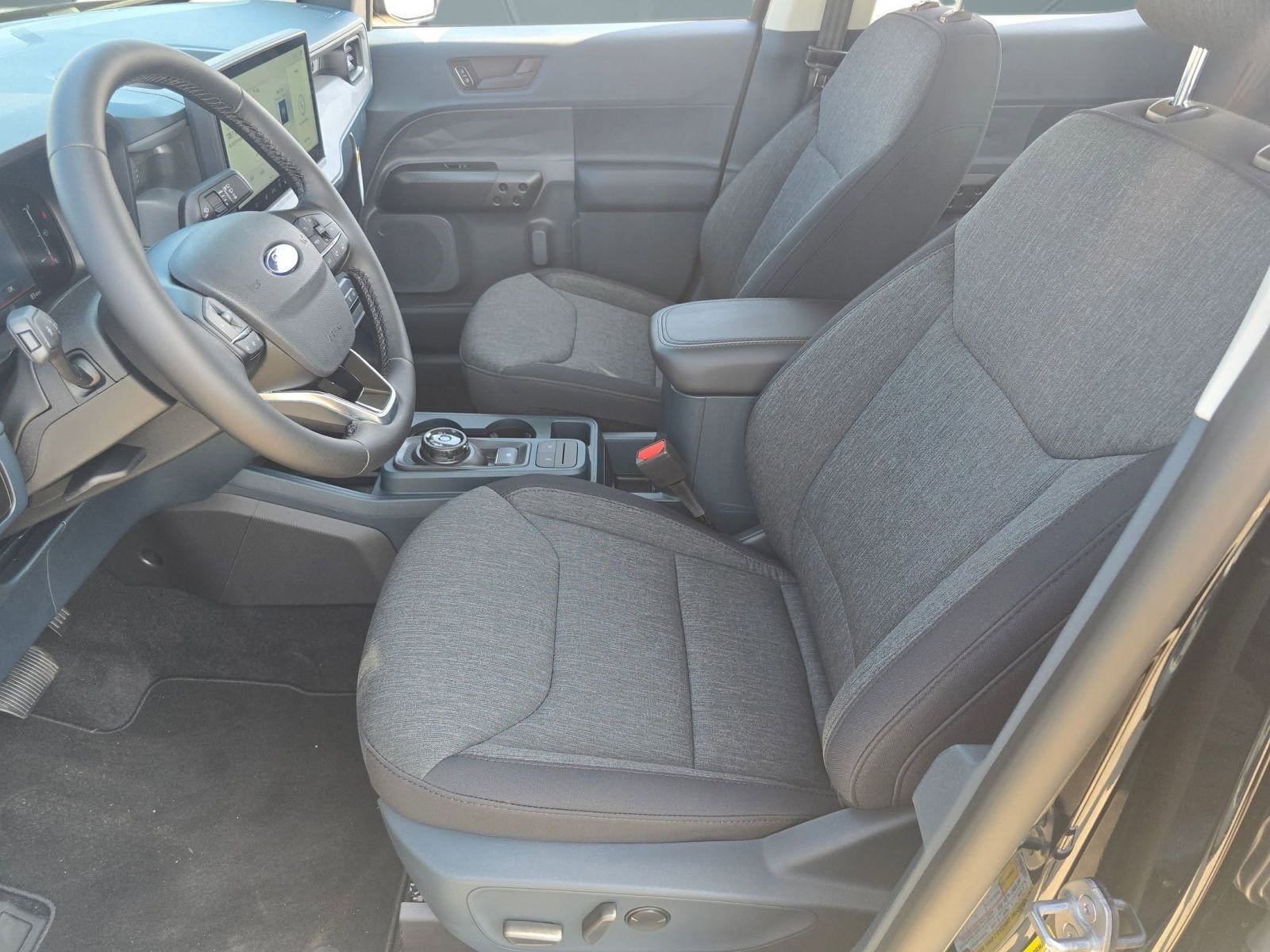 2025 Ford Maverick XLT photo 3