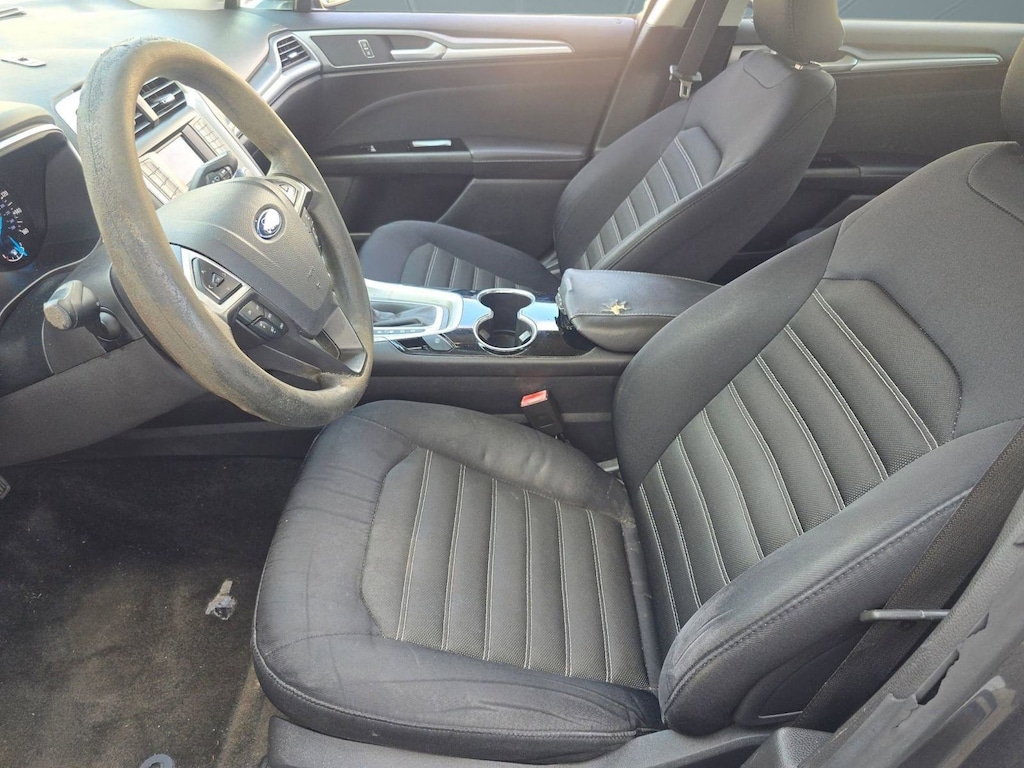 Used 2015 Ford Fusion SE Sedan