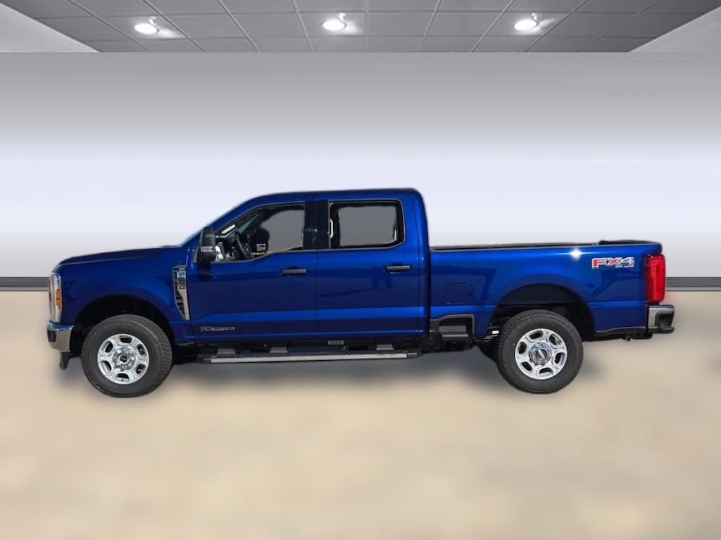 New 2026 Ford F-250 XLT Truck Crew Cab