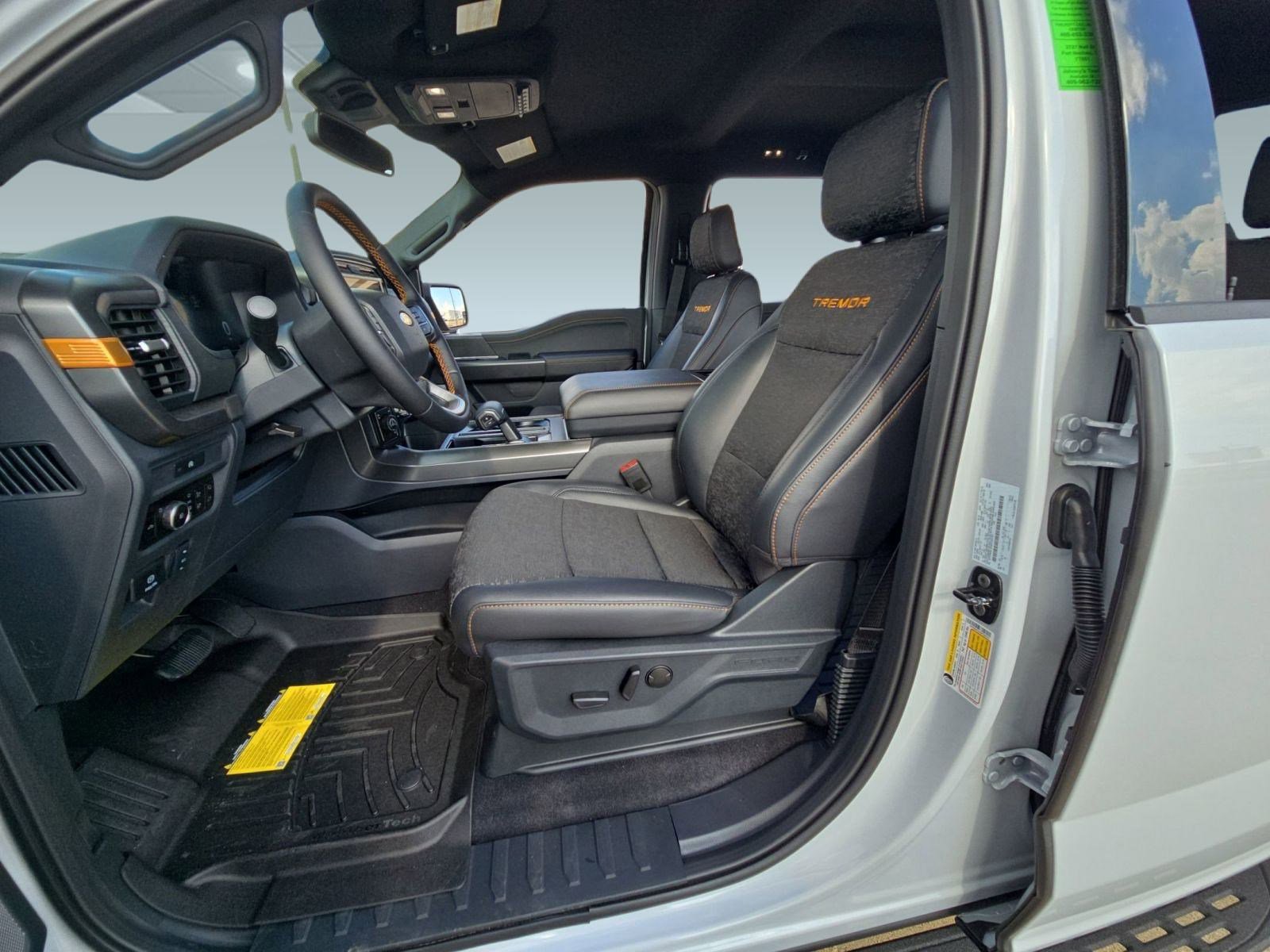 2025 Ford F-150 Tremor photo 2