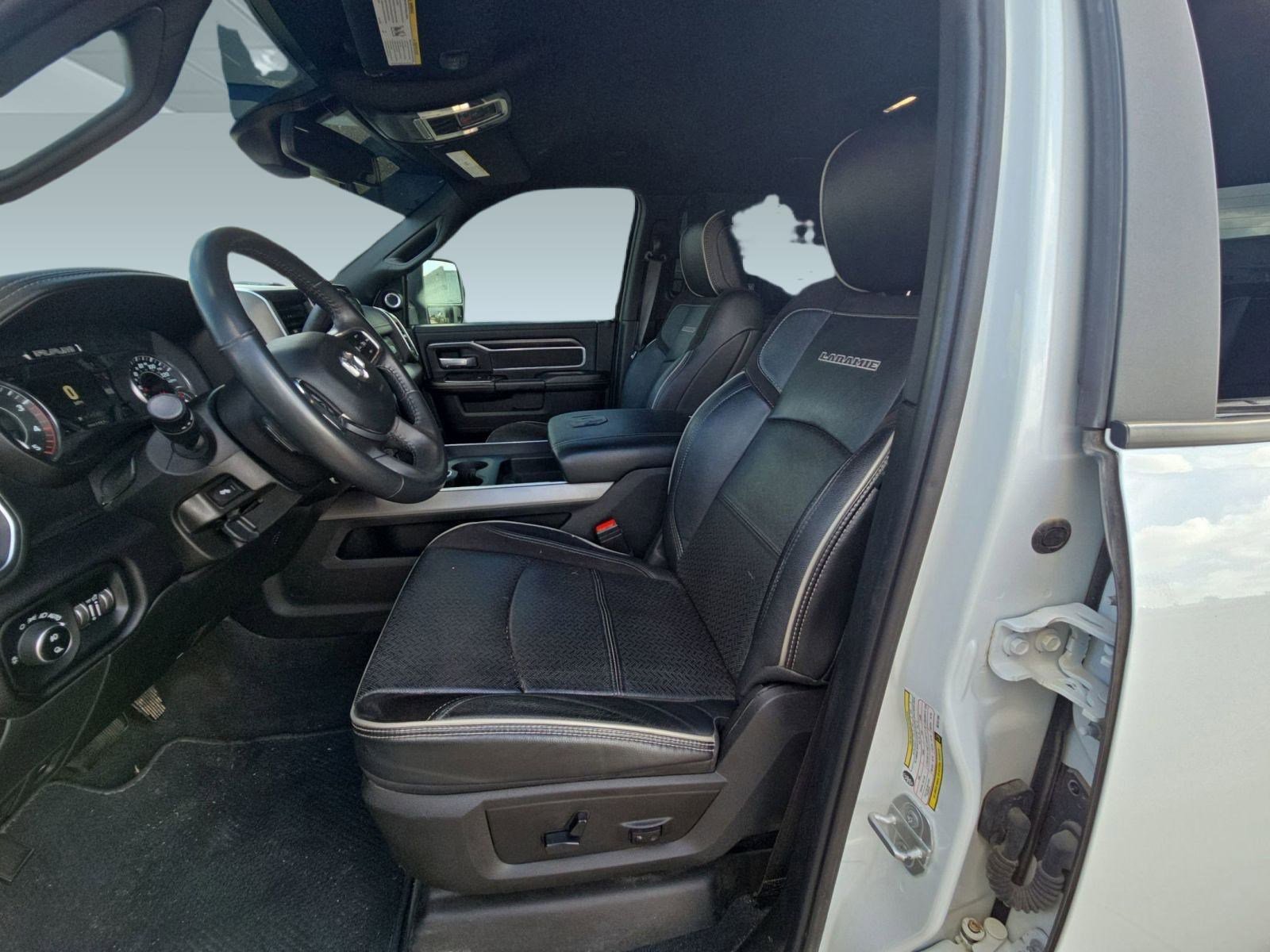 2024 Ram 3500 Laramie photo 4