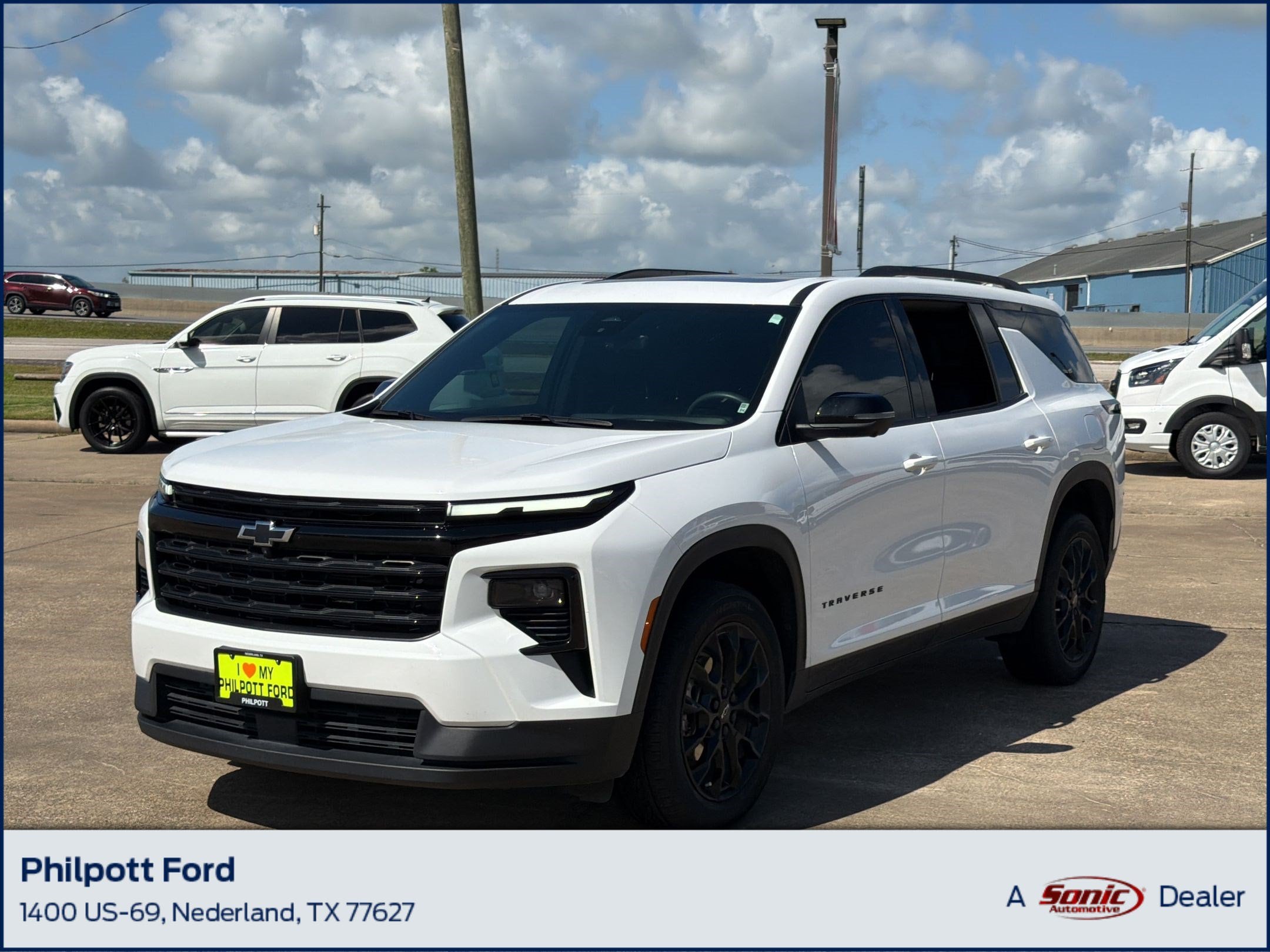 2024 Chevrolet Traverse FWD LT's photo