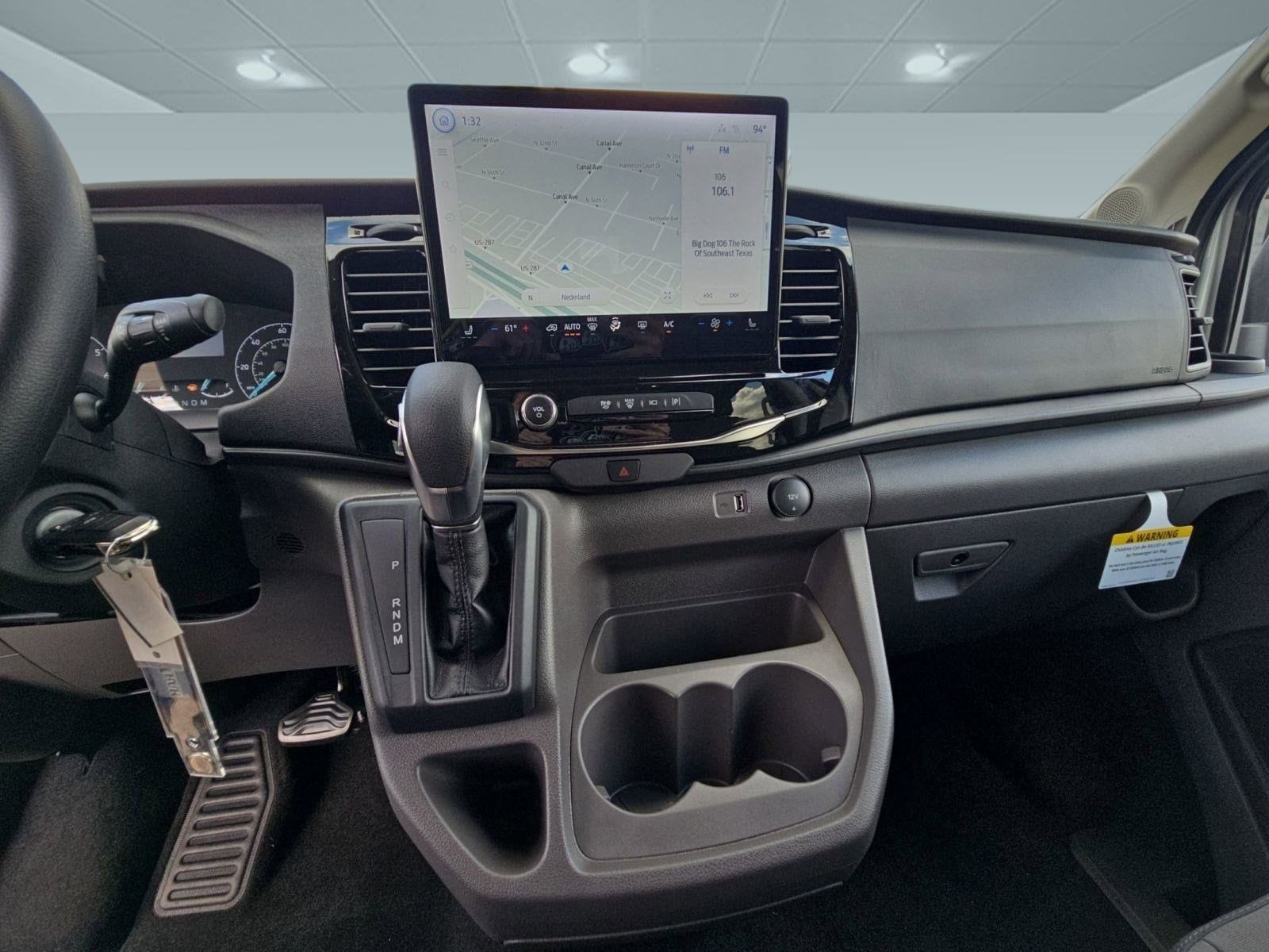 2025 Ford Transit Passenger Van XLT - Photo 18