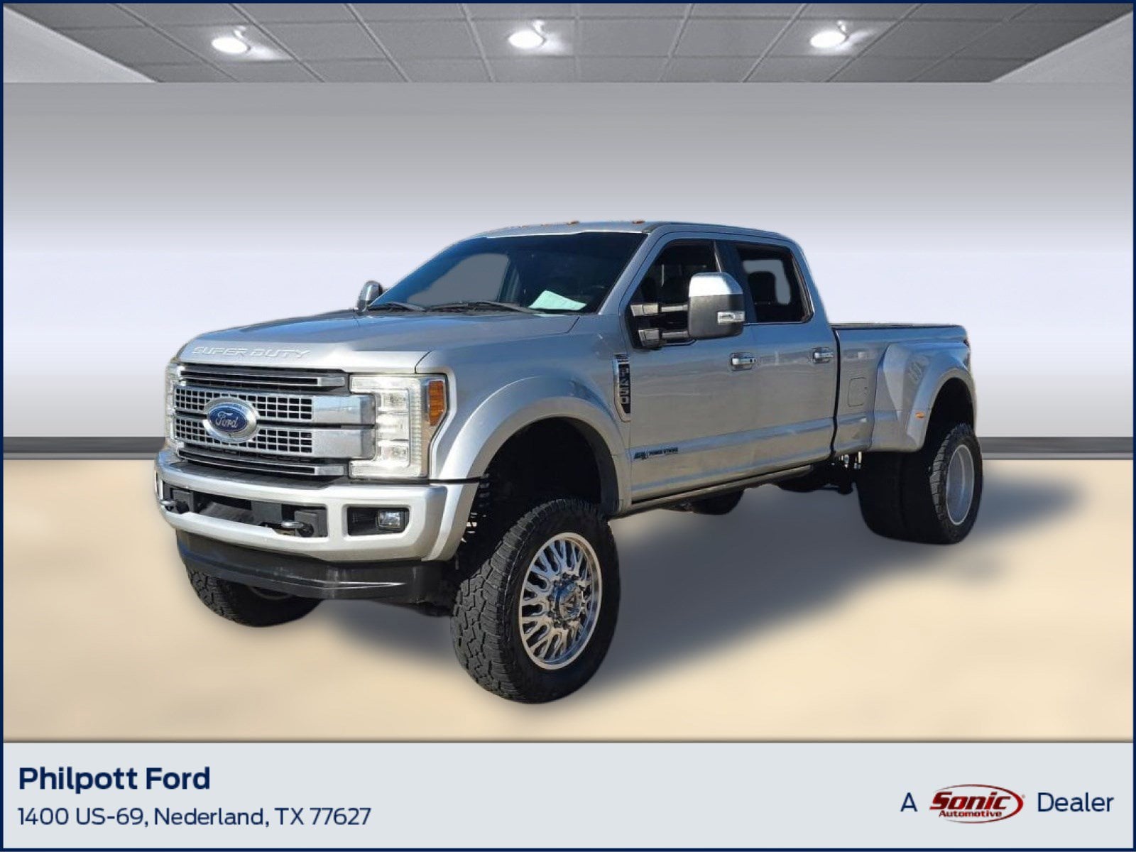 2017 Ford F-450 Truck Crew Cab 