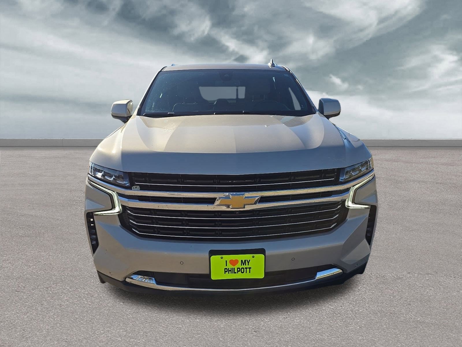 2022 Chevrolet Tahoe LT photo 2