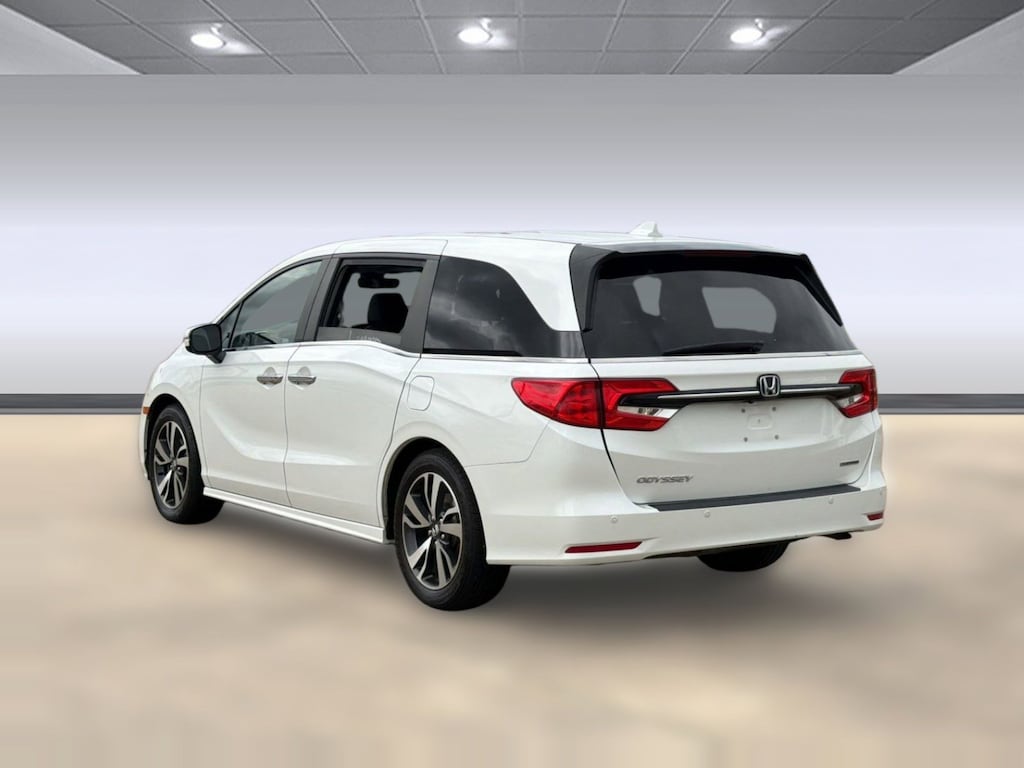 Used 2022 Honda Odyssey Touring Van