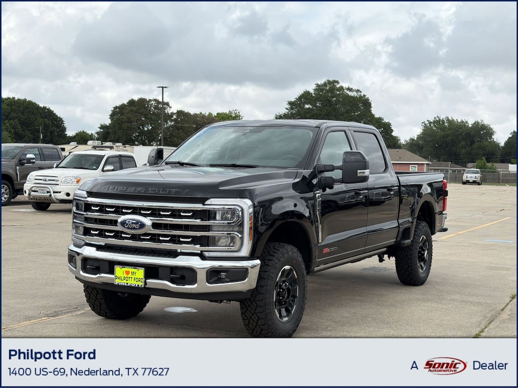 New 2026 Ford F-250 LARIAT Truck Crew Cab