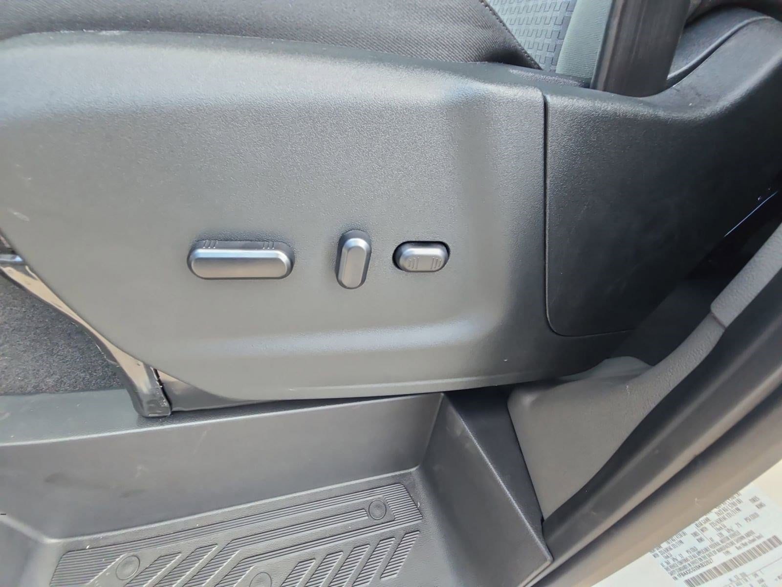 2025 Ford Transit Passenger Van XLT - Photo 11
