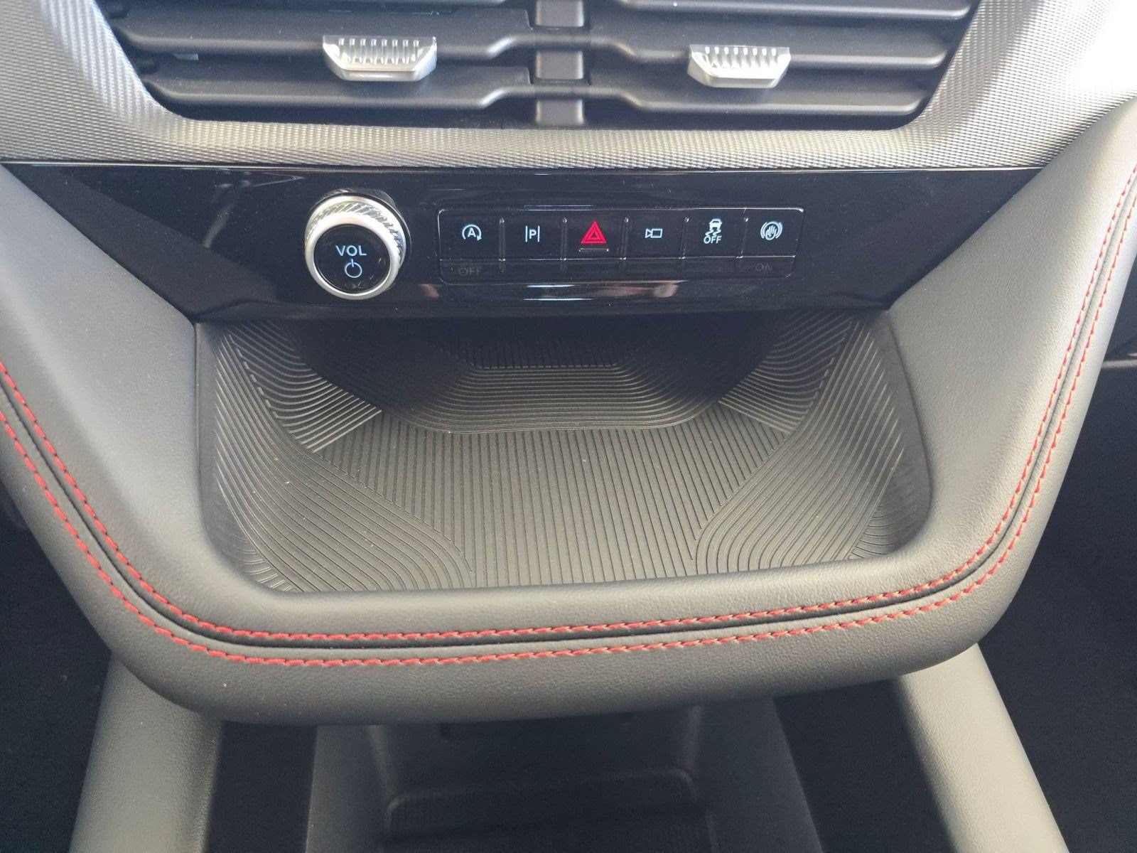 2026 Ford Explorer ST - Photo 18