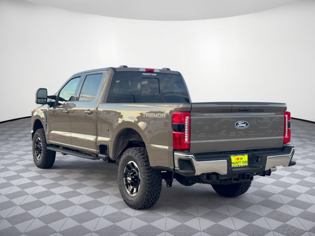 New 2027 Ford F-250 LARIAT Truck Crew Cab