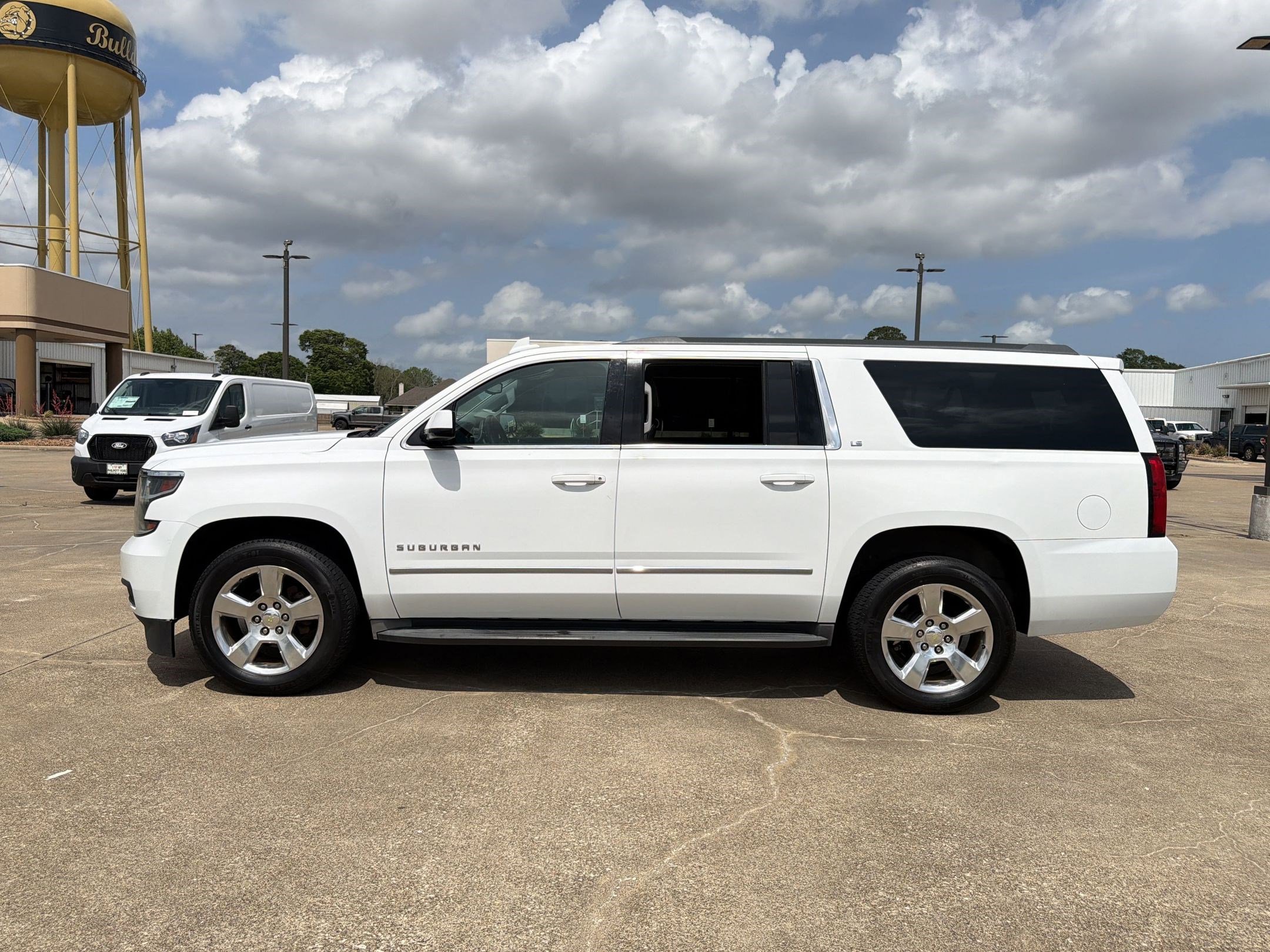 Used 2016 Chevrolet Suburban LS with VIN 1GNSCGKC0GR110494 for sale in Nederland, TX
