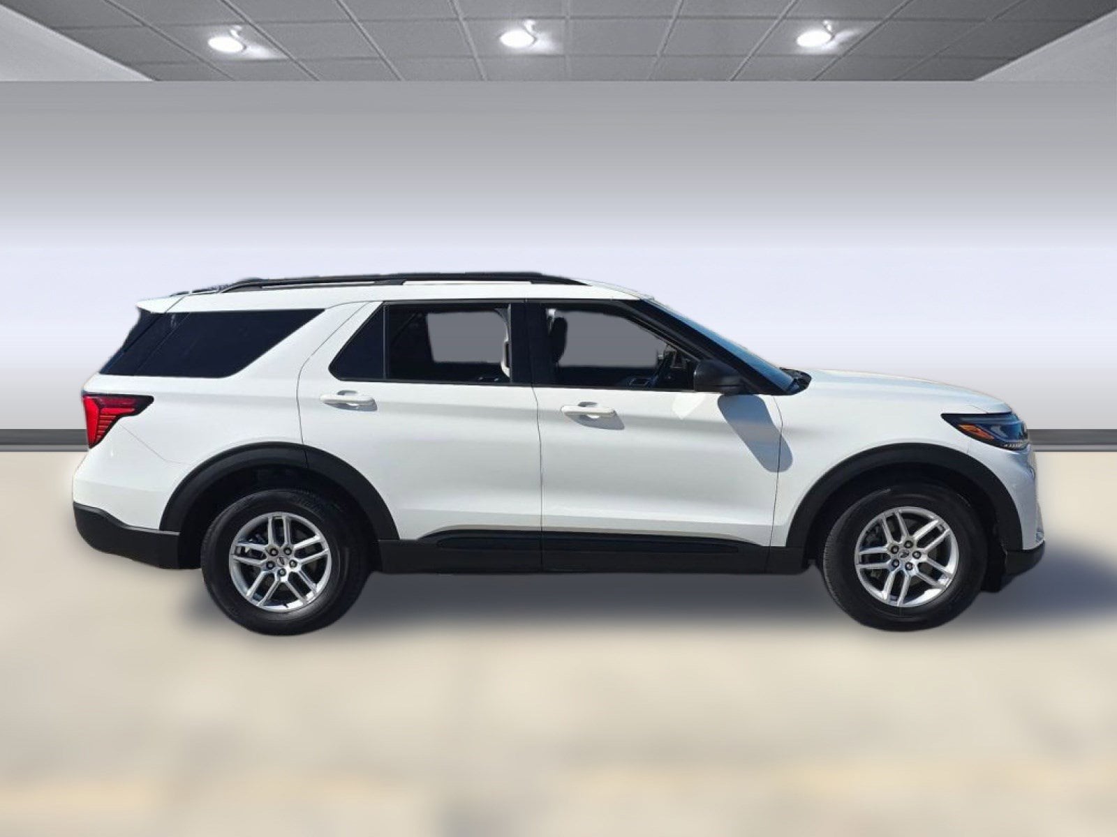 2026 Ford Explorer Active - Photo 8