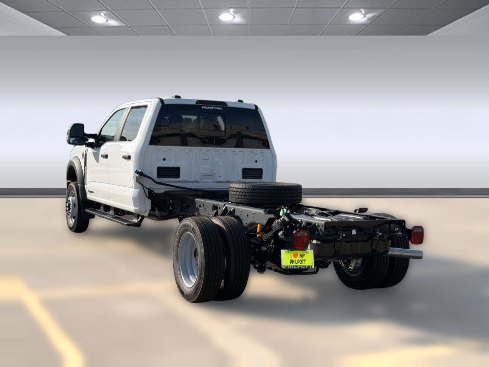 F-450 Chassis XL Truck Crew Cab