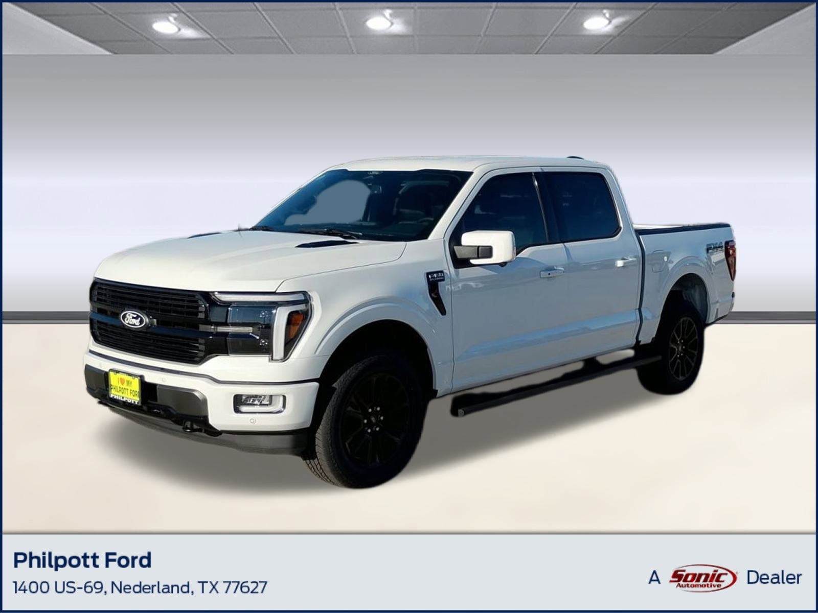 2025 Ford F-150 Platinum's photo