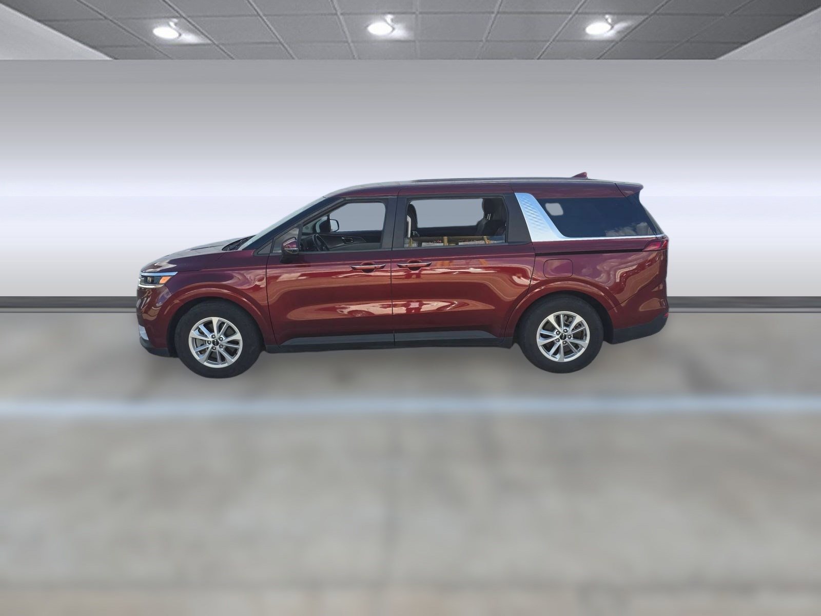 2024 Kia Carnival LX photo 2