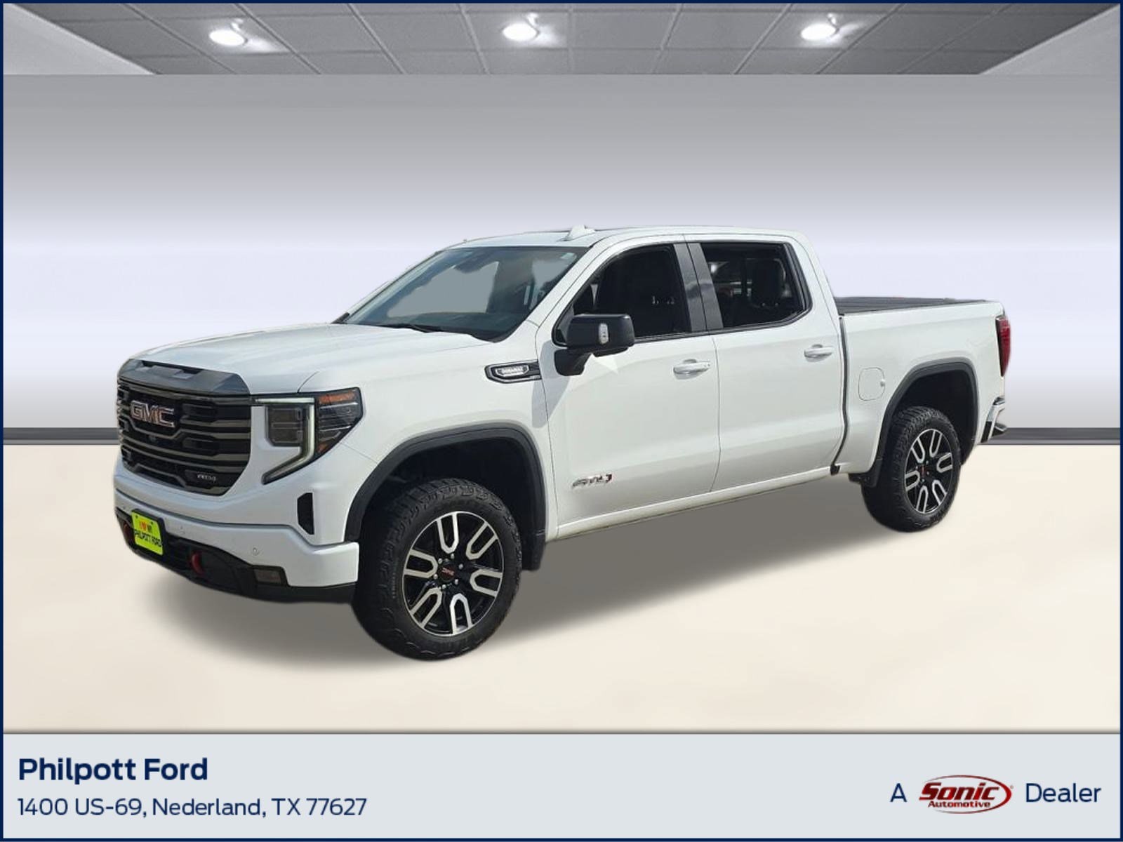 2023 GMC Sierra 1500 AT4's photo
