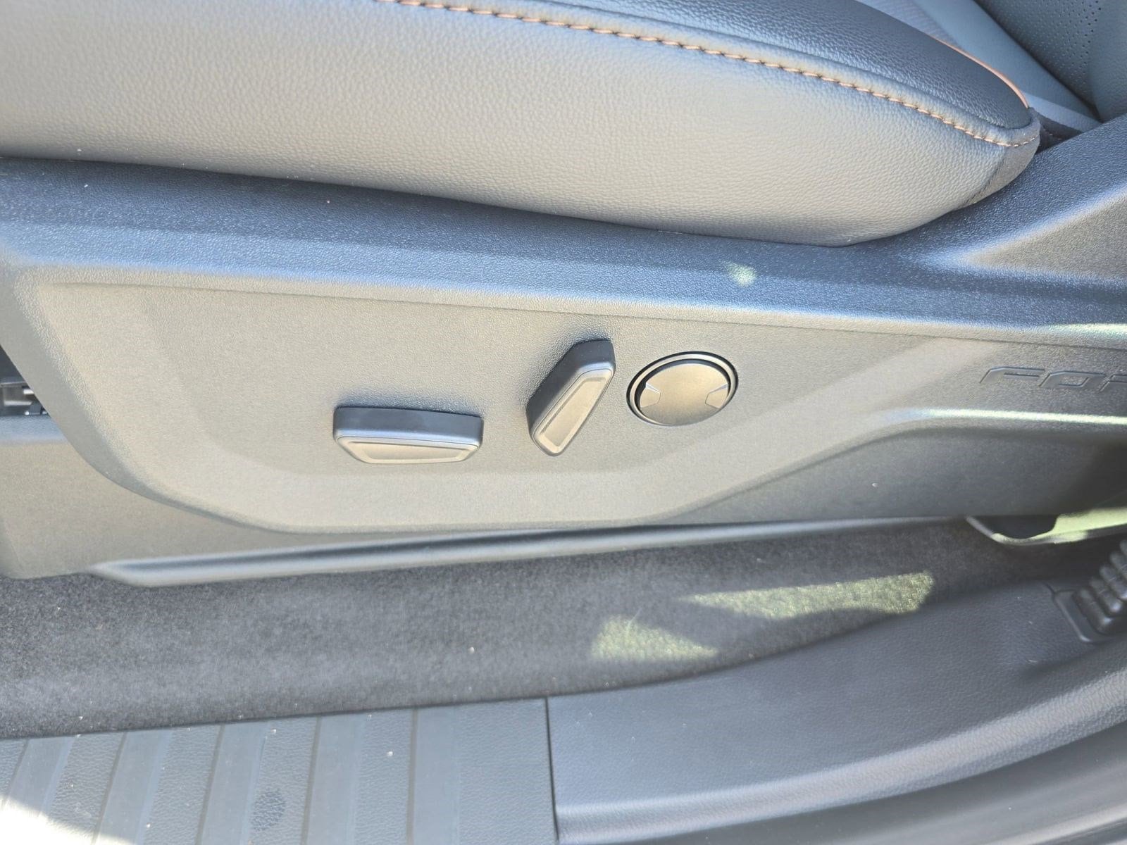 2025 Ford F-150 Lariat - Photo 10