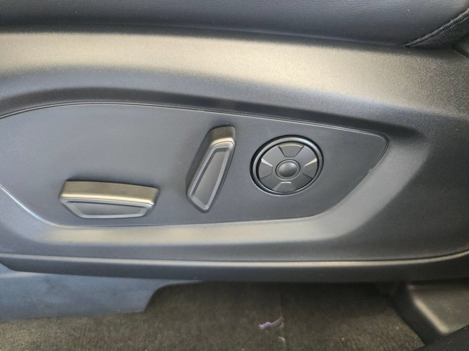 2026 Ford Explorer ST - Photo 13