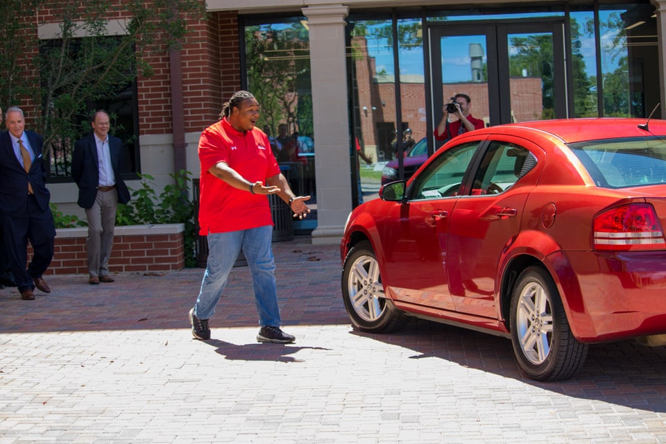 Philpott Ford presents Fred Ryans with car