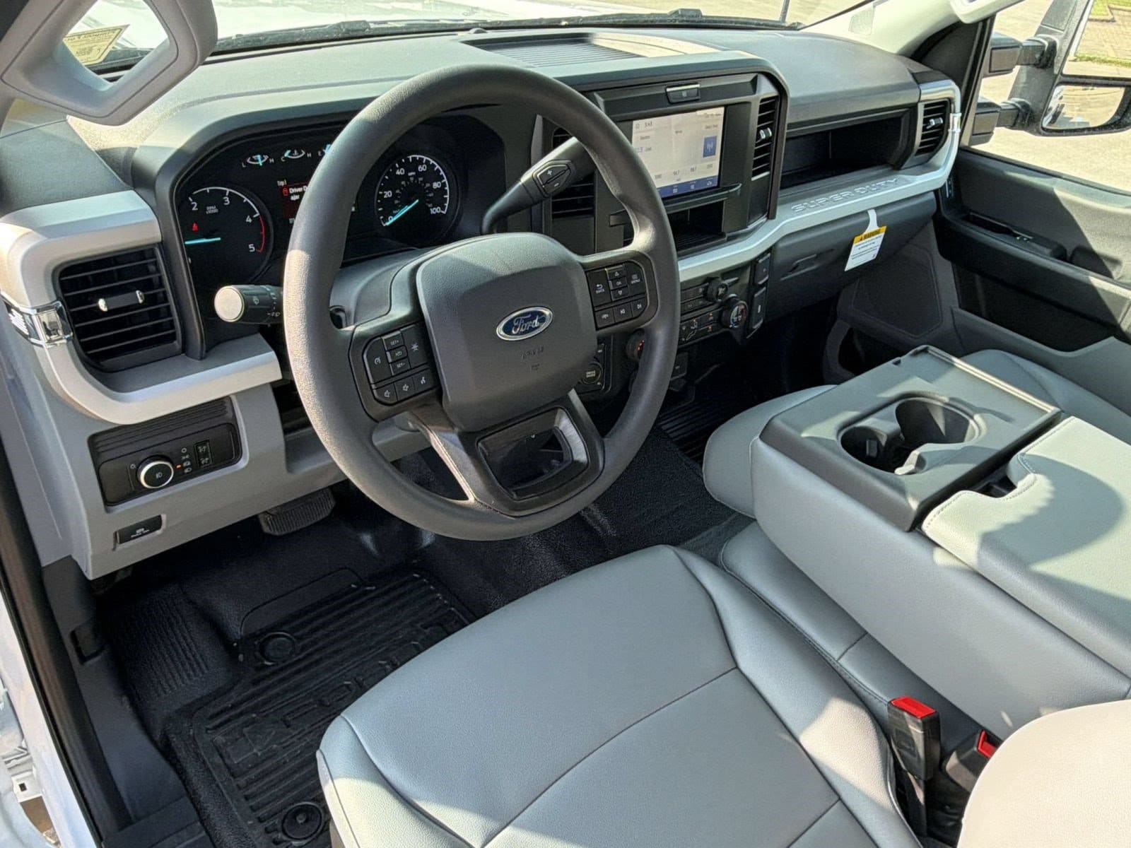 F-450 Chassis XL Truck Crew Cab