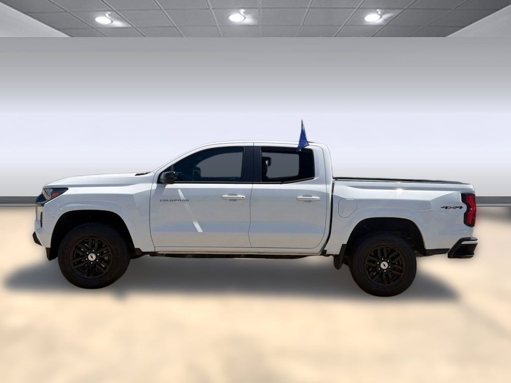 Used 2024 Chevrolet Colorado 4WD LT Truck Crew Cab