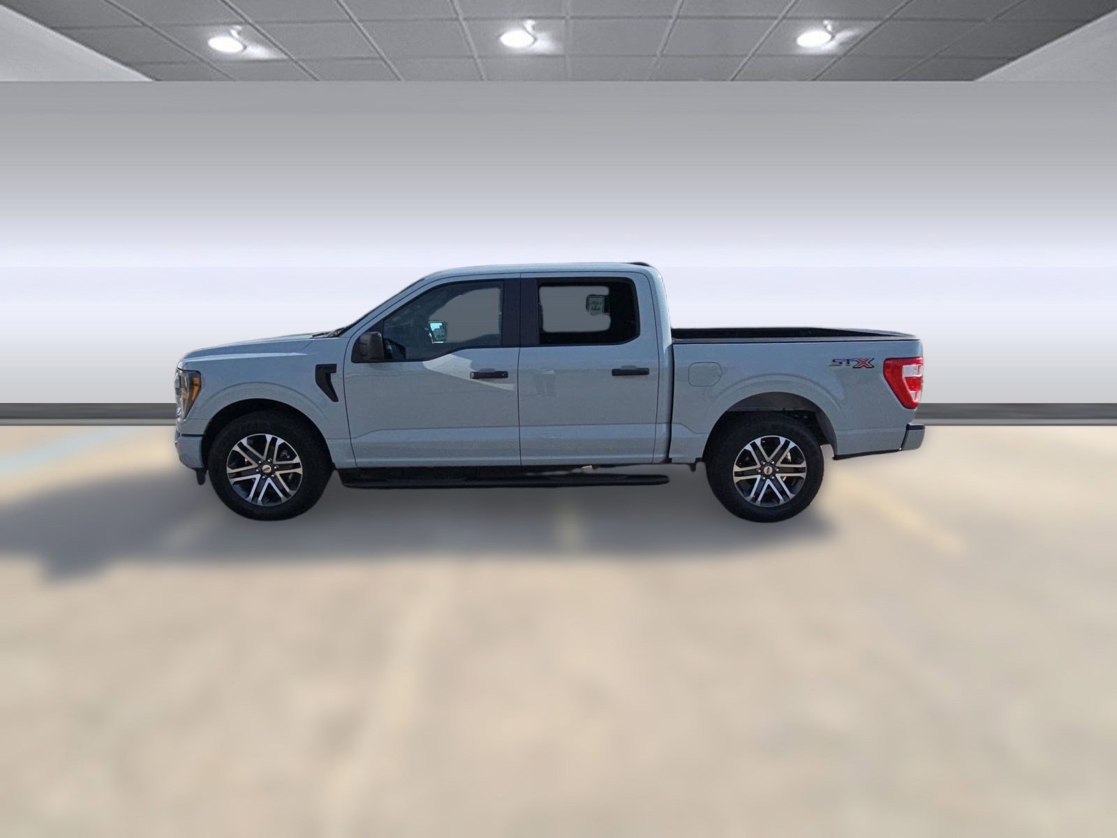 2023 Ford F-150 XL photo 2