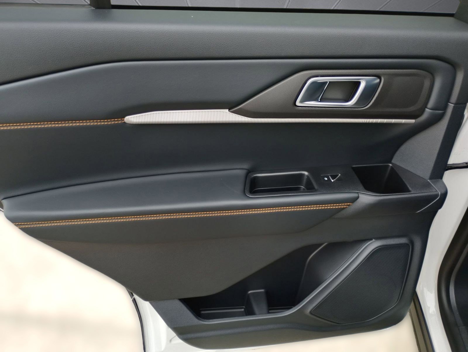 2026 Ford Explorer Tremor - Photo 27