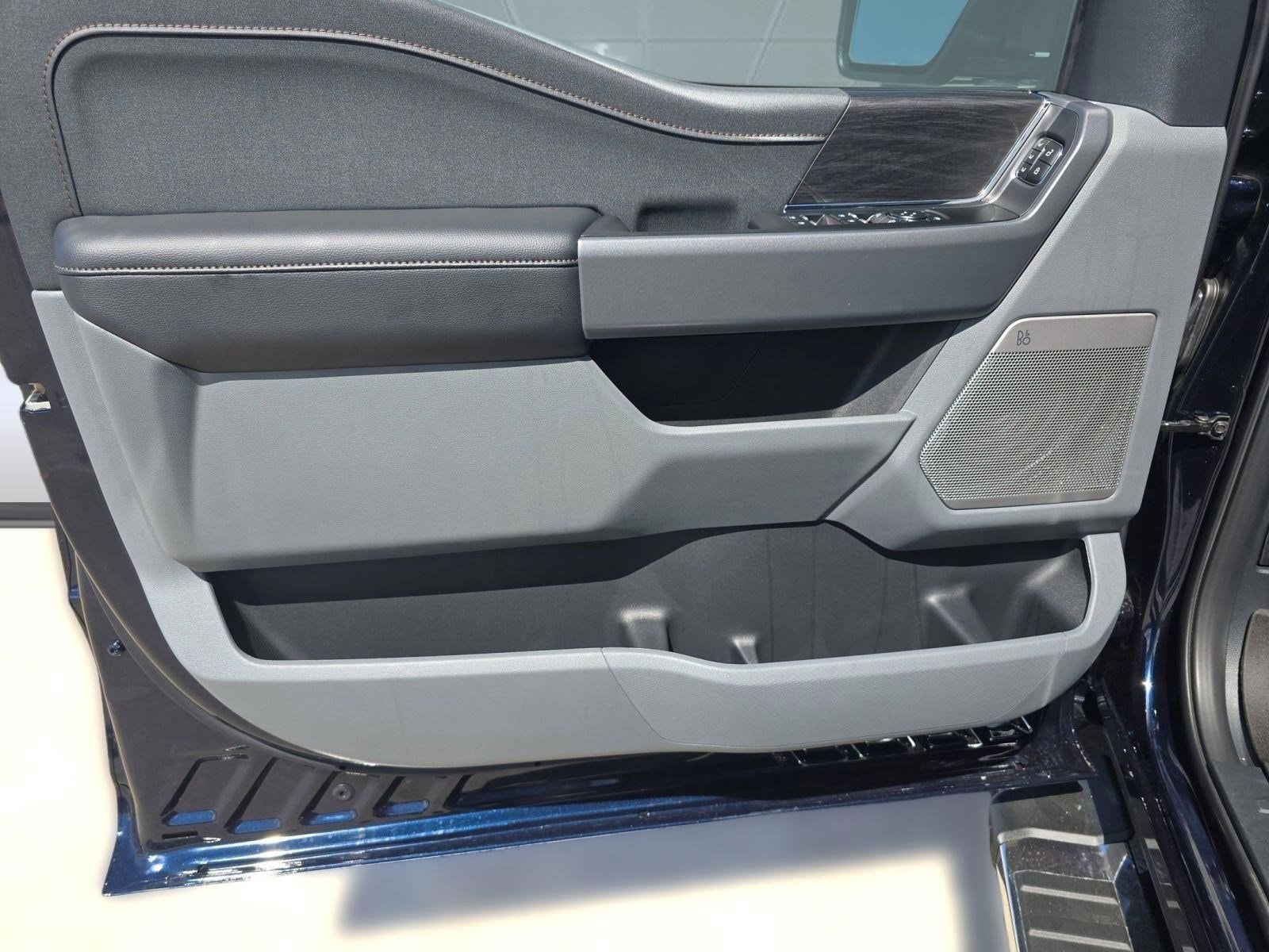 2025 Ford F-150 Lariat - Photo 19