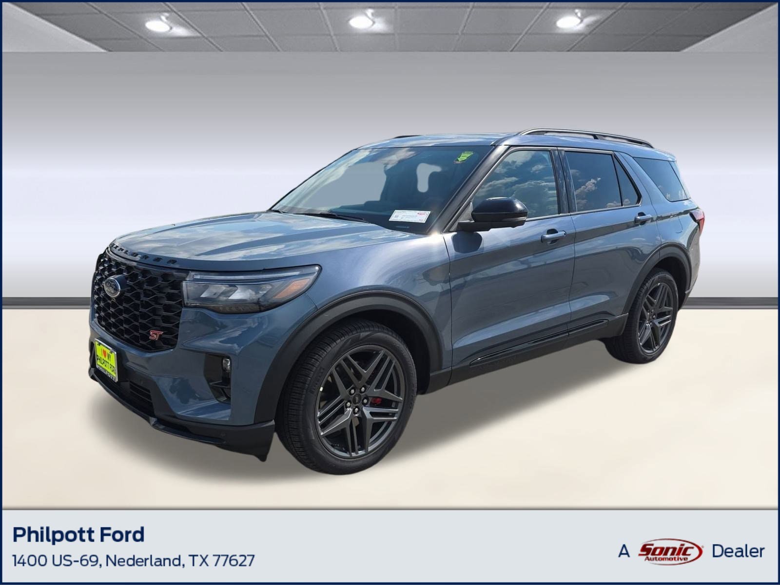 2025 Ford Explorer ST's photo