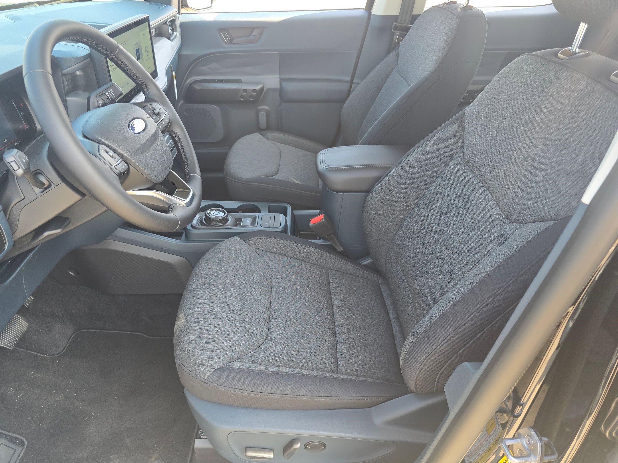 2025 Ford Maverick XLT photo 3