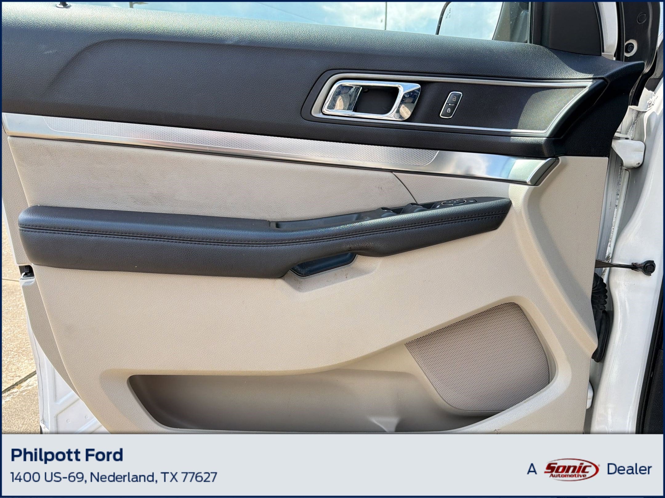 2019 Ford Explorer XLT FWD's photo