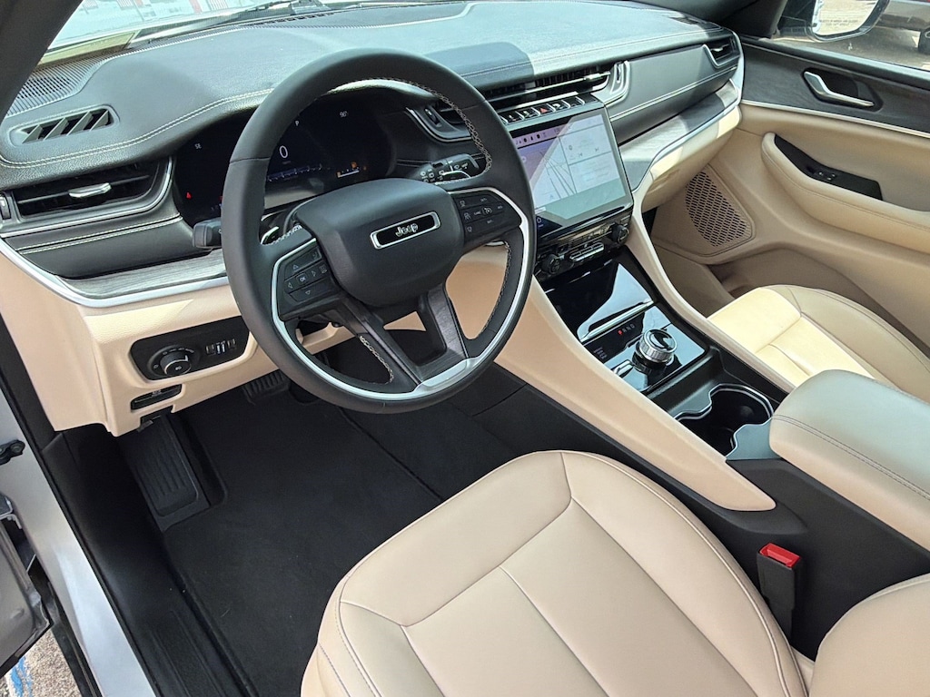 Used 2024 Jeep Grand Cherokee Limited SUV