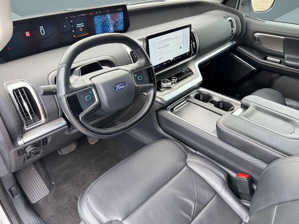 Used 2025 Ford Expedition Max Platinum SUV