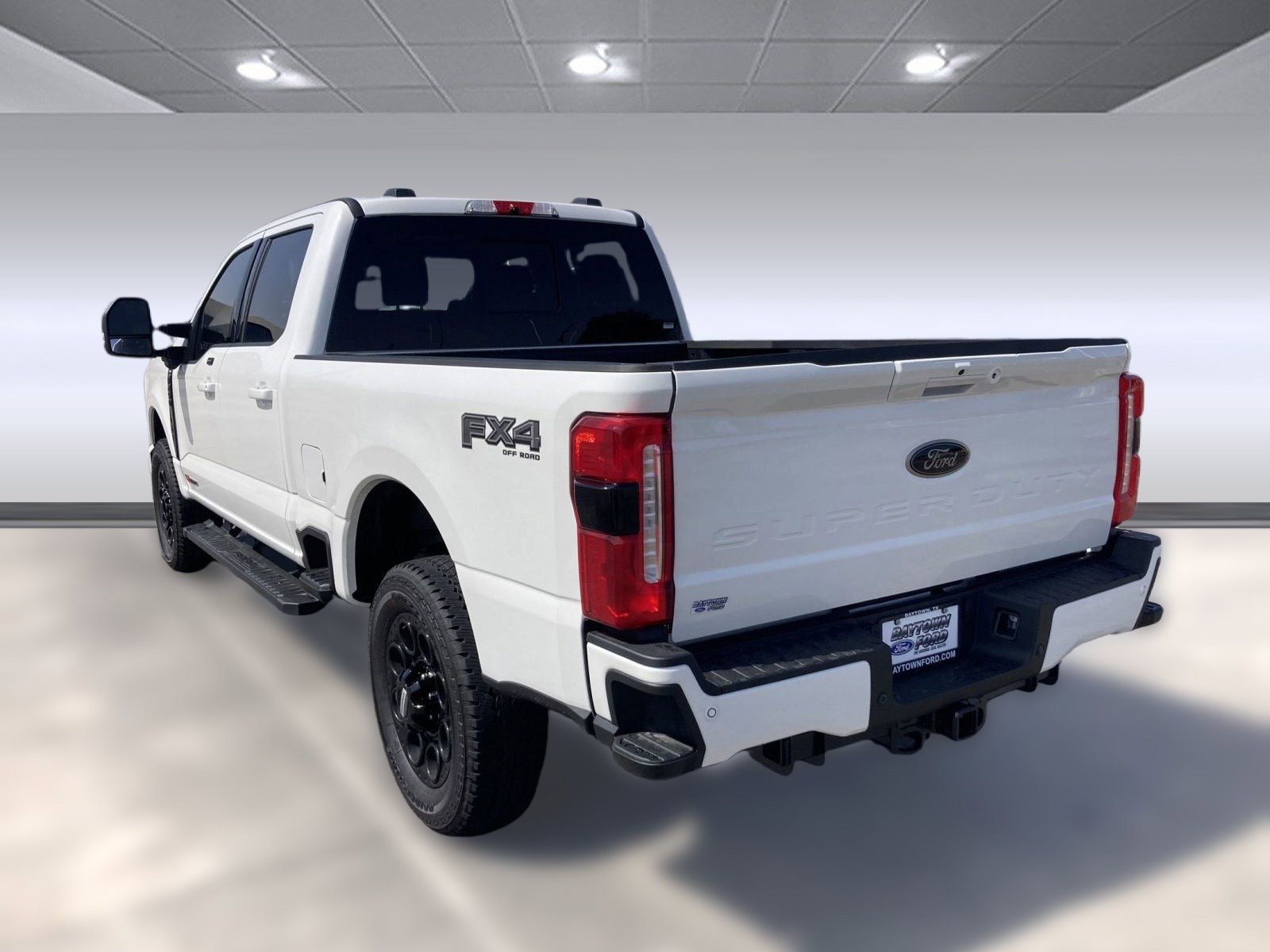 2025 Ford F-250 Lariat photo 3