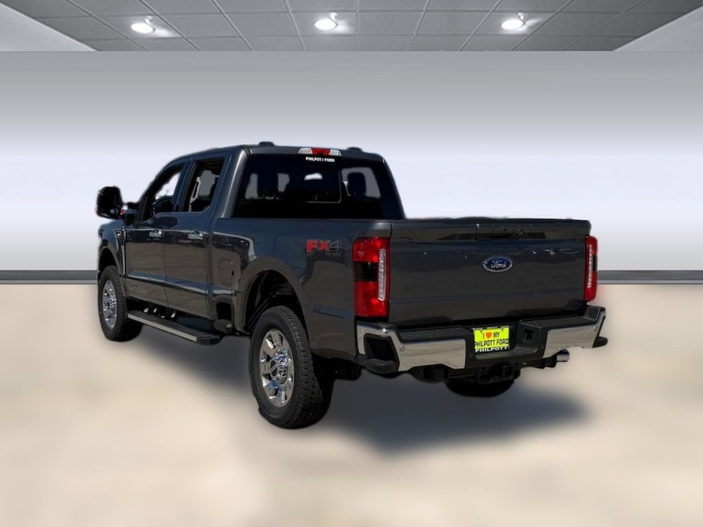 New 2026 Ford F-250 LARIAT Truck Crew Cab