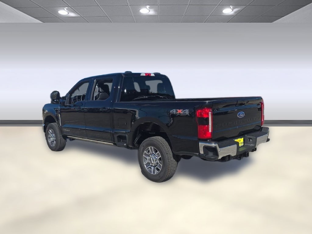 New 2026 Ford F-250 LARIAT Truck Crew Cab