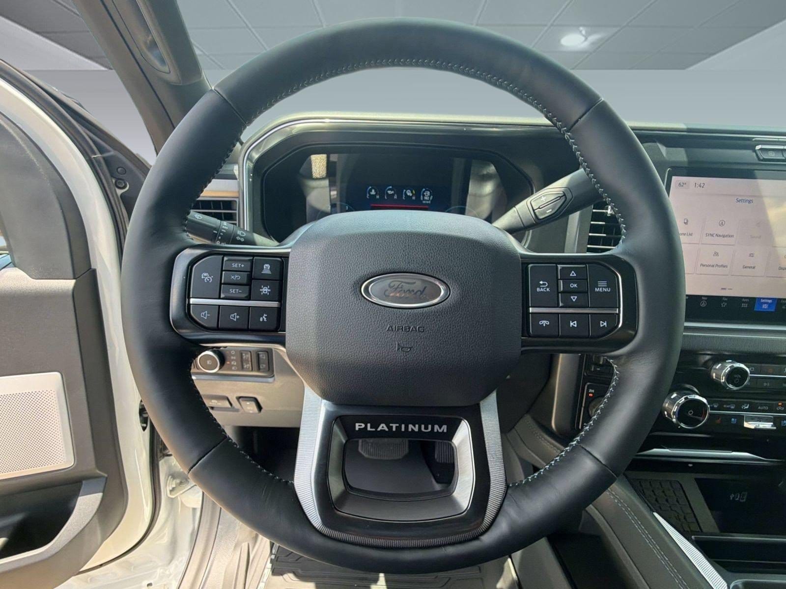 2026 Ford F-250 Super Duty Platinum - Photo 11