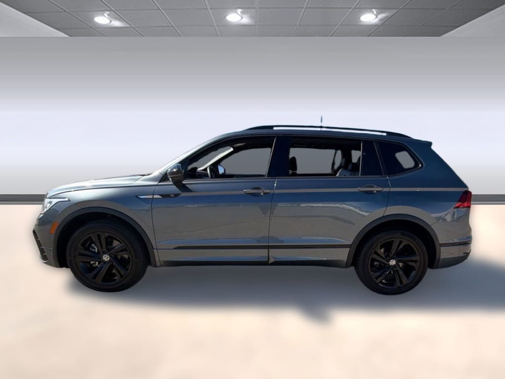 Certified 2023 Volkswagen Tiguan SE R-Line Black SUV
