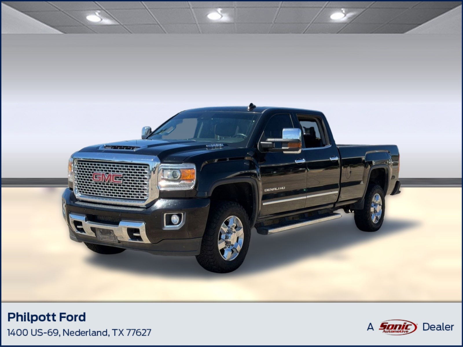 2017 GMC Sierra 4WD Crew Cab Standard Box Denali's photo