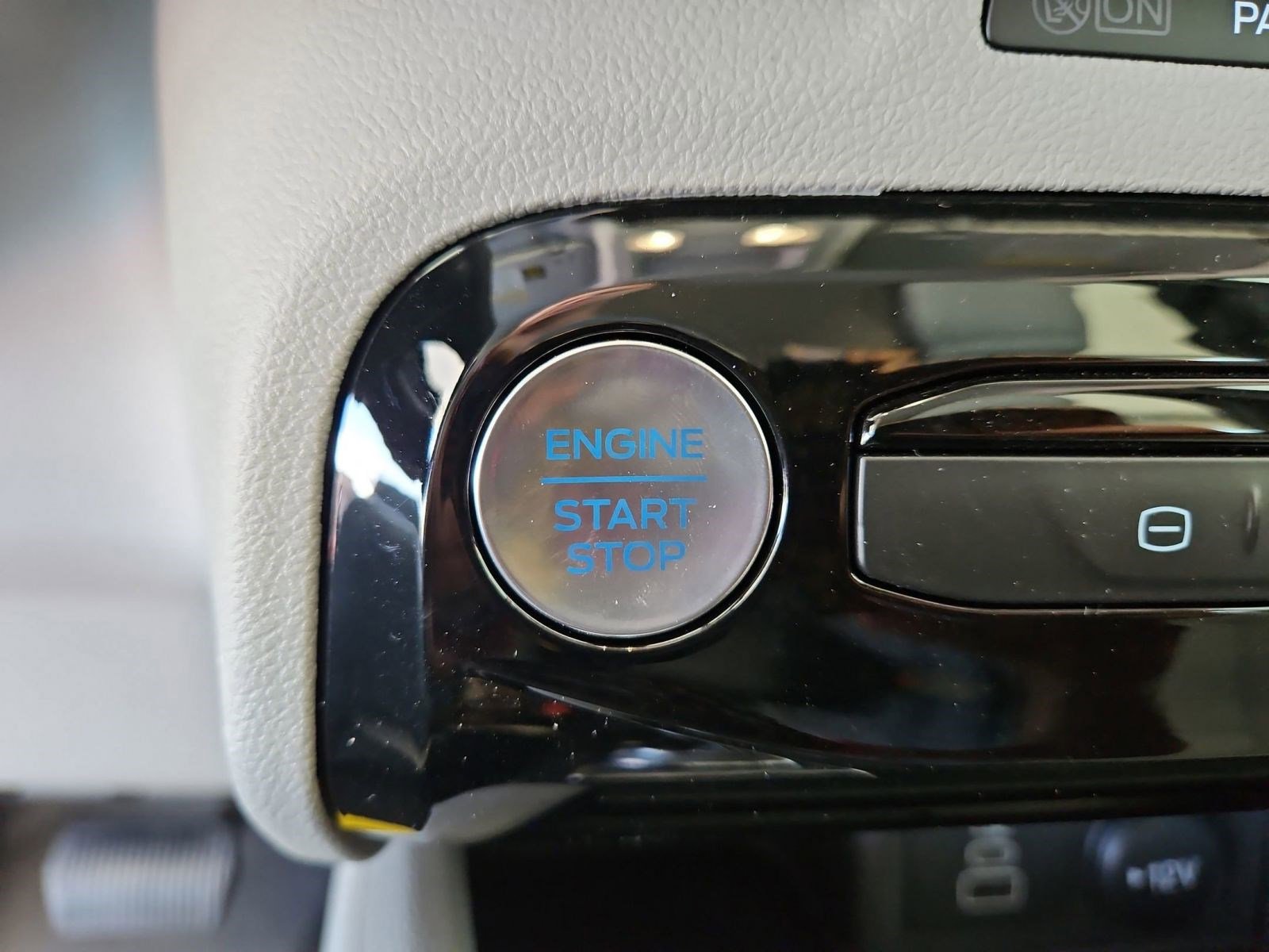 2026 Ford Escape Plug-in hybrid PHEV - Photo 27