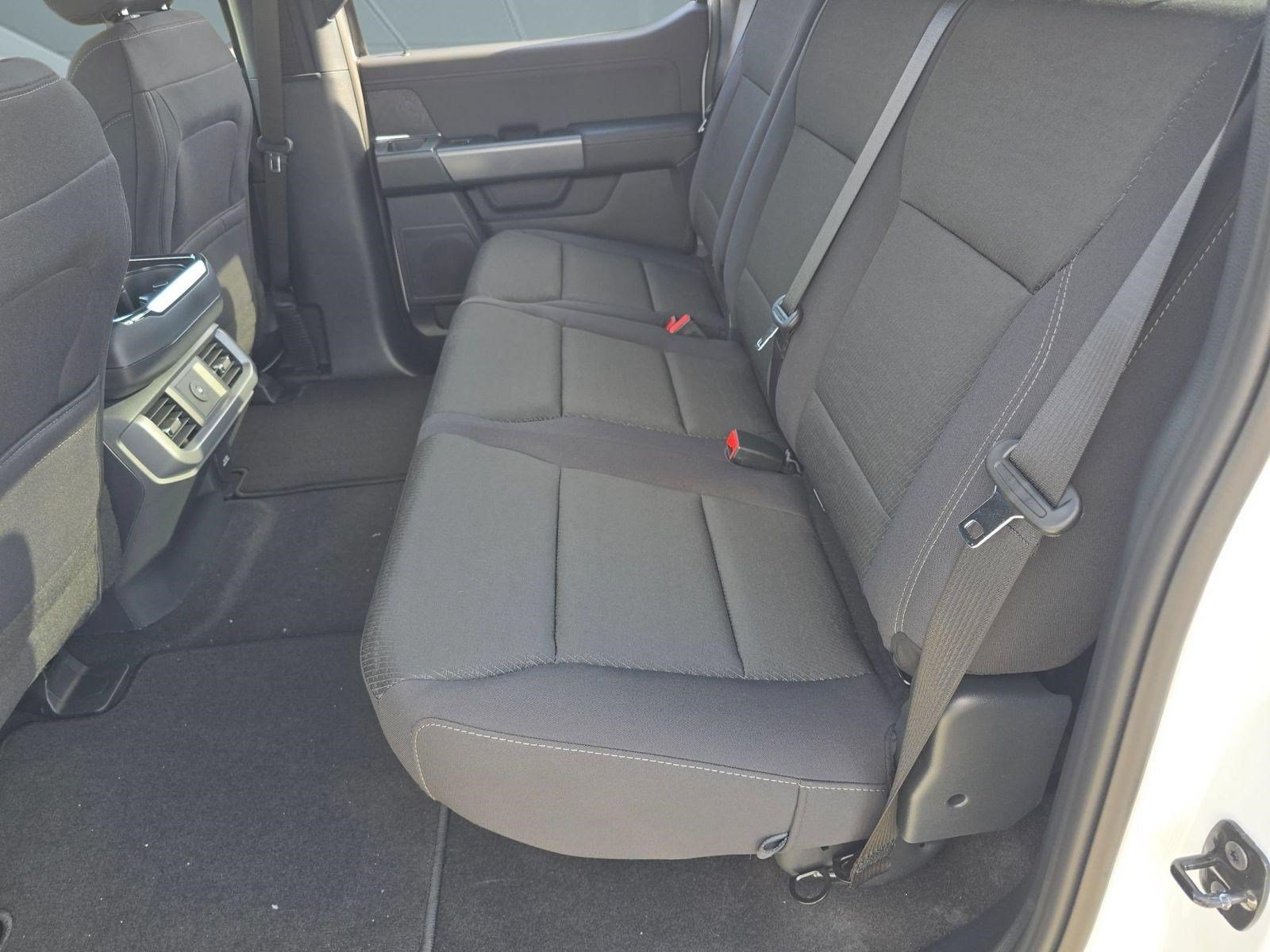 2026 Ford F-150 XLT - Photo 13