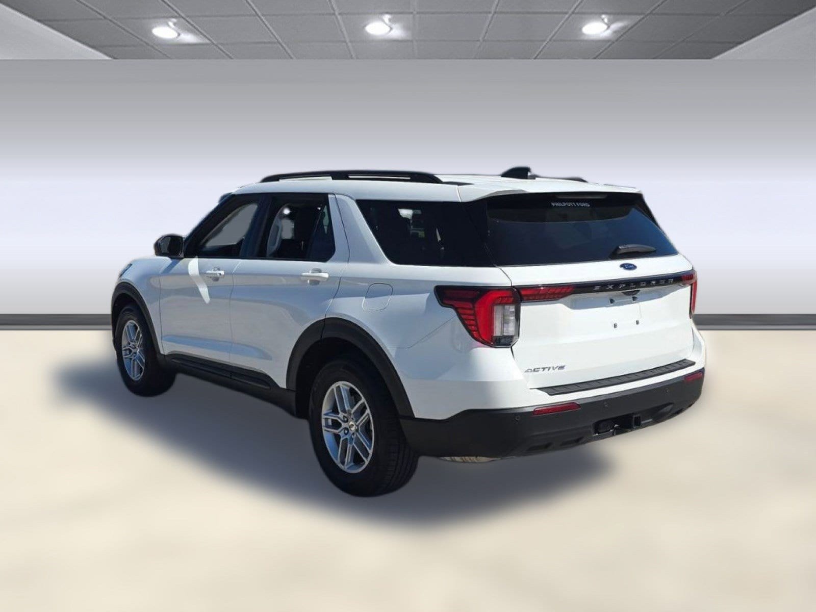 2026 Ford Explorer Active - Photo 3