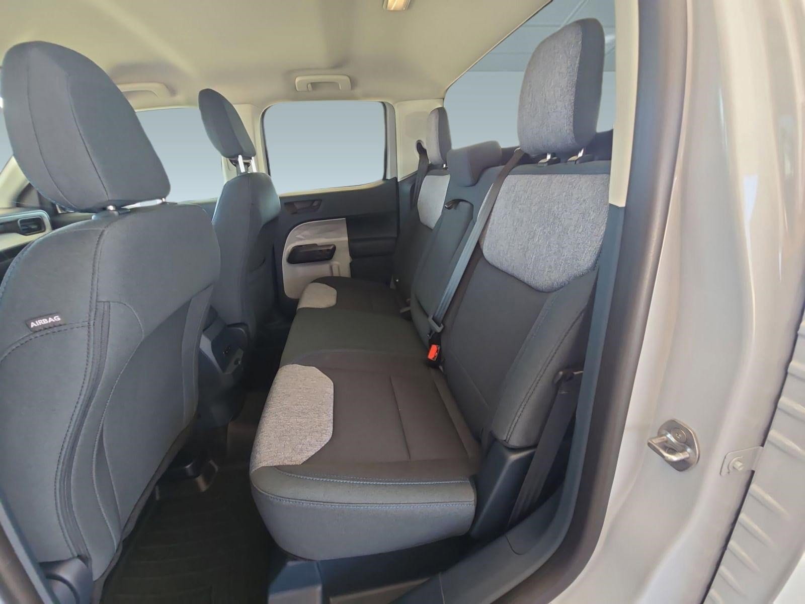 2025 Ford Maverick XLT - Photo 12