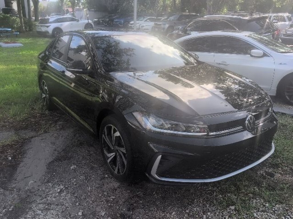 Used 2025 Volkswagen Jetta 1.5T SEL Sedan