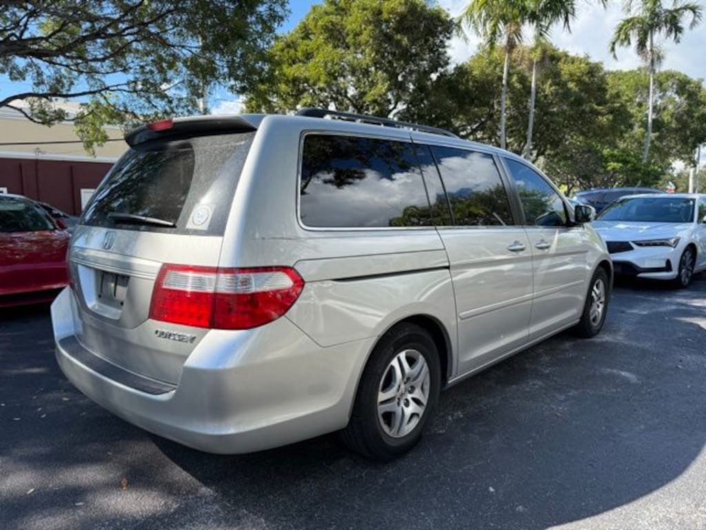 Used 2005 Honda Odyssey EX-L Minivan/Van