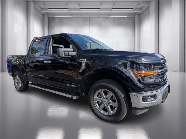 2024 Ford F-150 XLT photo 3