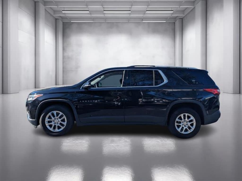 Used 2018 Chevrolet Traverse LT SUV